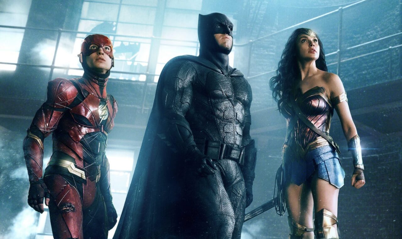 DC映画のおすすめ視聴順を象徴するチーム集合ポスター（ジャスティス・リーグ）